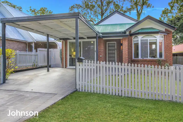 4 Kelvin Close, Forest Lake QLD 4078