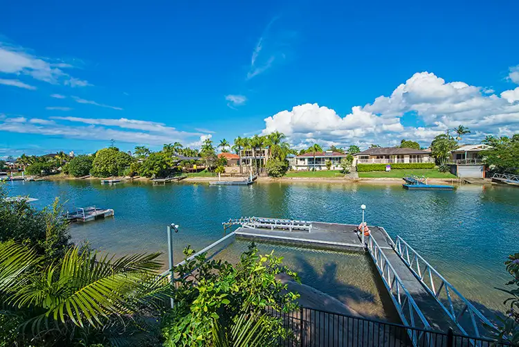 98 Salerno Street, Isle Of Capri QLD 4217