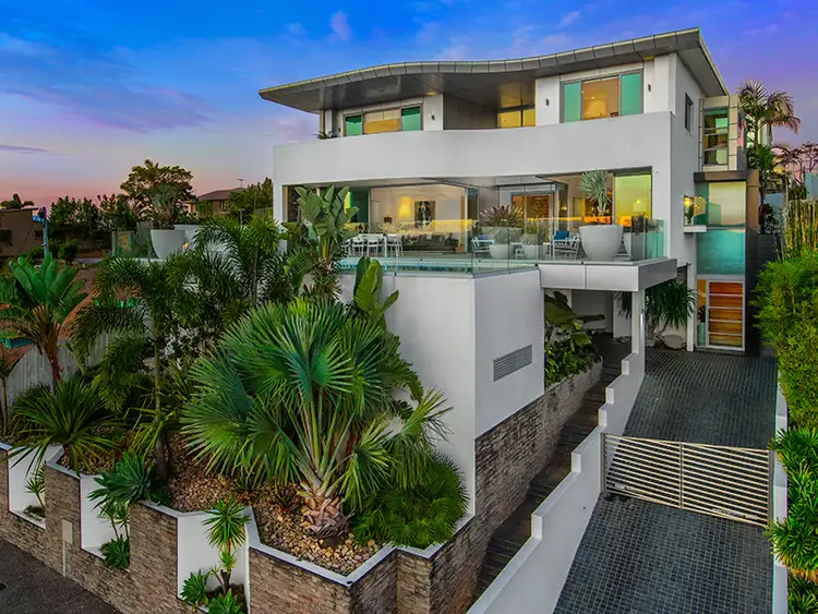 9 Dilkera Street, Balmoral QLD 4171