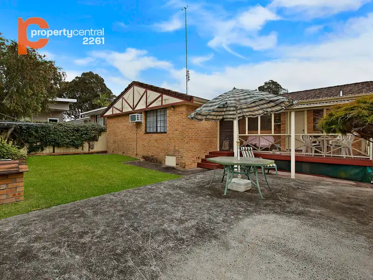 Third view of Homely house listing, 10 Windsor Road, Berkeley Vale NSW 2261