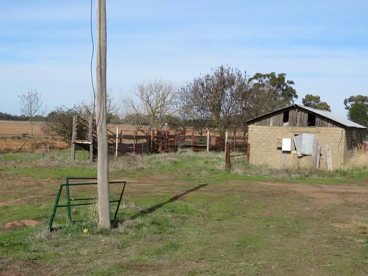 Fifth view of Homely rural property listing, 805 Archer Road, Kialla VIC 3631