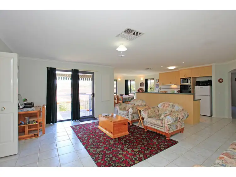 Fourth view of Homely house listing, 6 Hurworth Court, West Albury NSW 2640