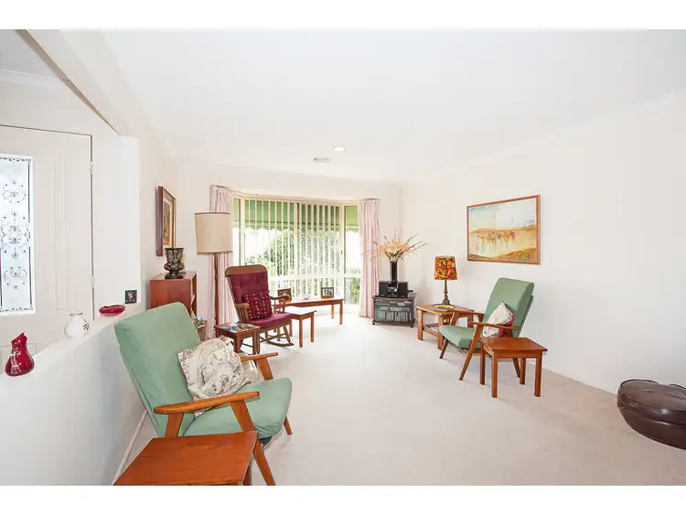 Second view of Homely unit listing, 2/104 Rosedale Drive, West Albury NSW 2640