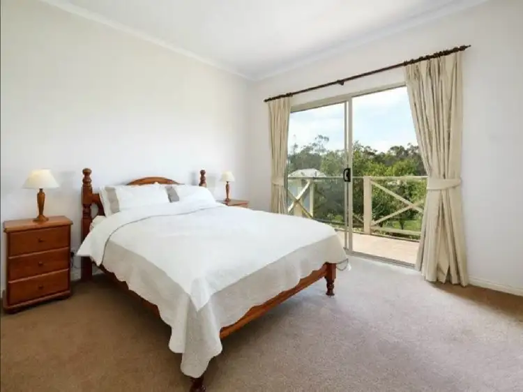 Fifth view of Homely house listing, 23 Robinhood Way, Drouin VIC 3818