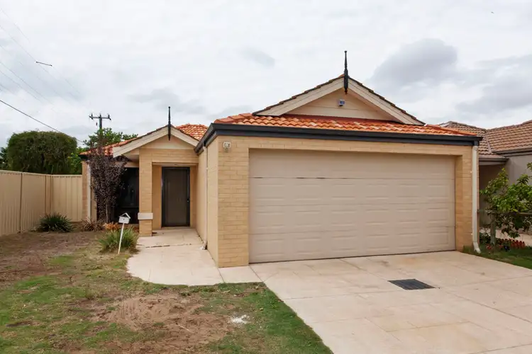 1/124 Centre Street, Queens Park WA 6107