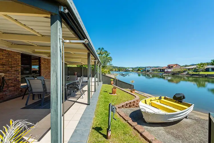 1 Vucas Court, Currumbin Waters QLD 4223