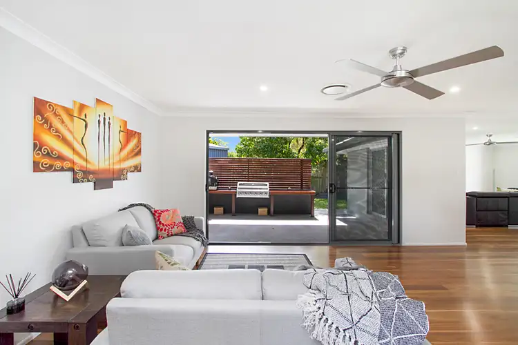 12 Metricup Court, Mermaid Waters QLD 4218