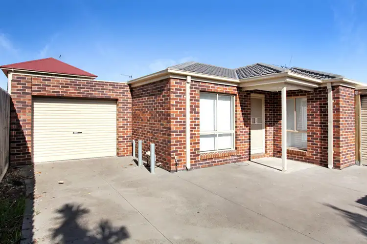 Second view of Homely house listing, 2/6 Farnsworth Street, Sunshine VIC 3020