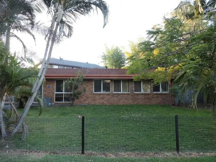 27 Enid Avenue, Southport QLD 4215