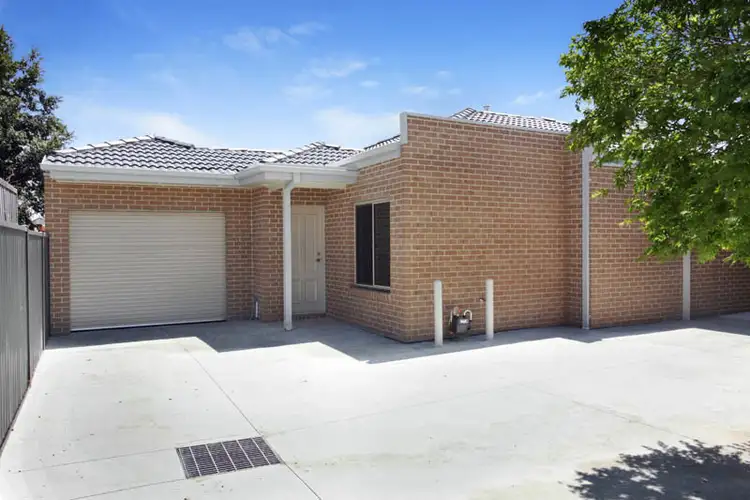 2/10 Slough Street, Deer Park VIC 3023