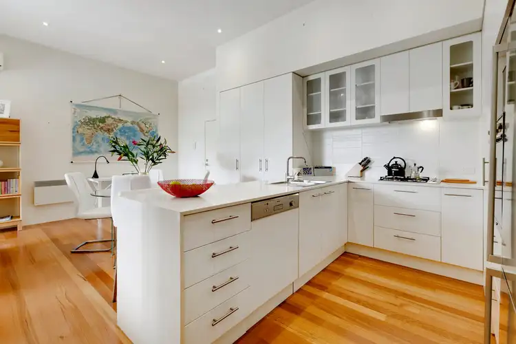 Fourth view of Homely unit listing, 6/5 Tanti Avenue, Mornington VIC 3931