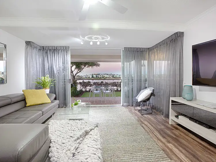 Third view of Homely apartment listing, 15 Vernon Terrace, Teneriffe QLD 4005