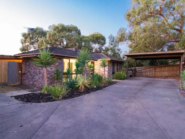 11 Birtinya Court, Frankston VIC 3199