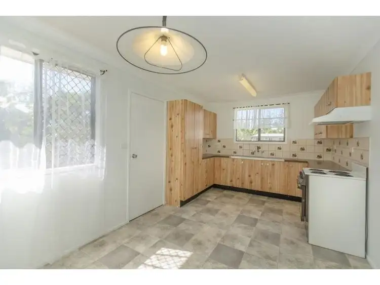 Fifth view of Homely house listing, 33 Elwing Street, Kawana QLD 4701