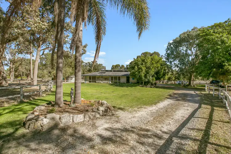 111 Blair Road, Oakford WA 6121