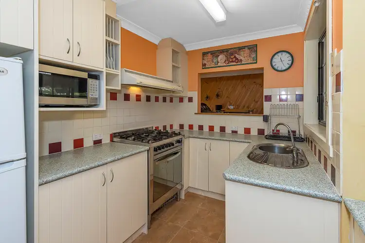 Second view of Homely house listing, 25 Heritage Drive, Mill Park VIC 3082