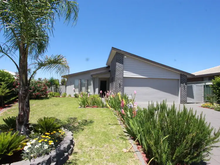 5 Merion Way, Dubbo NSW 2830