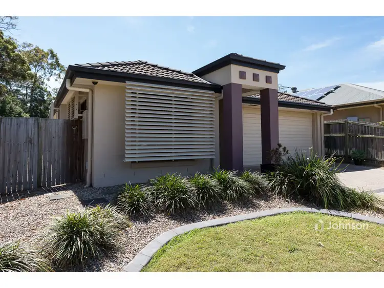 8 Merle Court, Birkdale QLD 4159