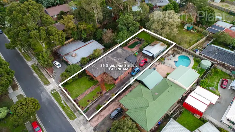35 Gardenia Street, Pakenham VIC 3810