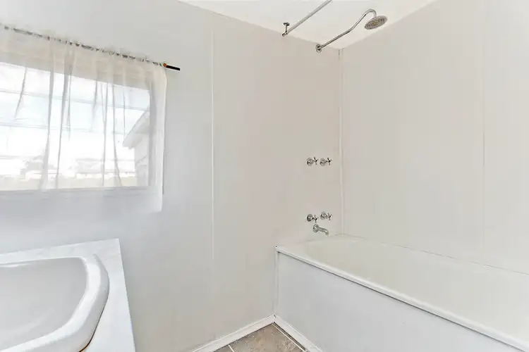 Fourth view of Homely house listing, 11 Beath Street, Hamilton VIC 3300