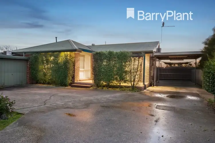 4/10 Station Street, Officer VIC 3809