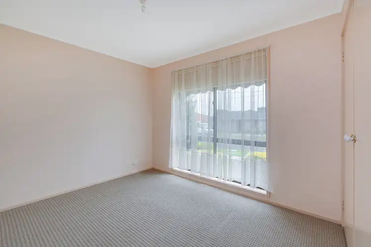 Seventh view of Homely unit listing, 35 Lamina Avenue, Mill Park VIC 3082