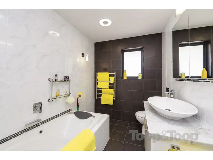 Fourth view of Homely house listing, 2 Graywood Court, North Haven SA 5018