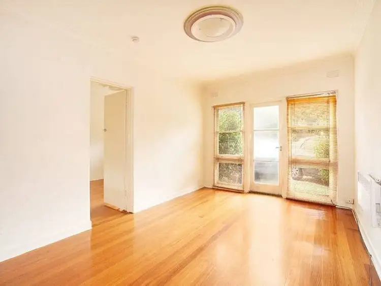 Third view of Homely apartment listing, 5/75 Queens Road, Melbourne VIC 3000