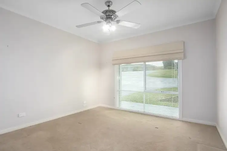 Sixth view of Homely unit listing, 2/34 Longwarry Road, Drouin VIC 3818
