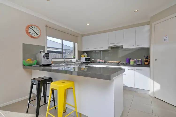 Second view of Homely house listing, 21 Huntingfield Close, Traralgon VIC 3844
