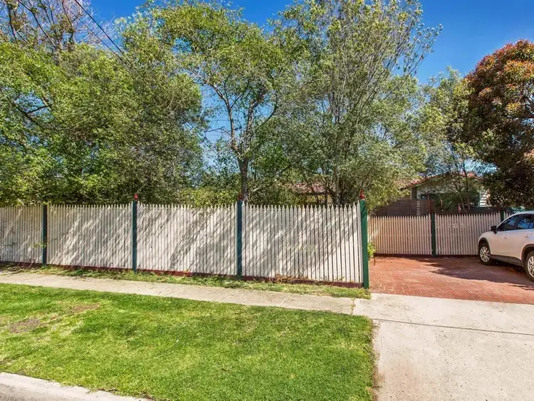 Second view of Homely house listing, 4 Bayview Road, Mornington VIC 3931