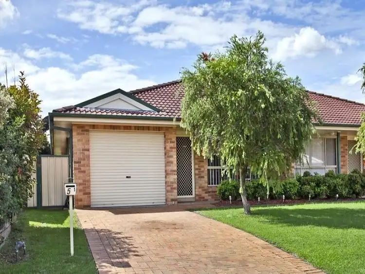 1/5 Jacaranda Close, Aberglasslyn NSW 2320