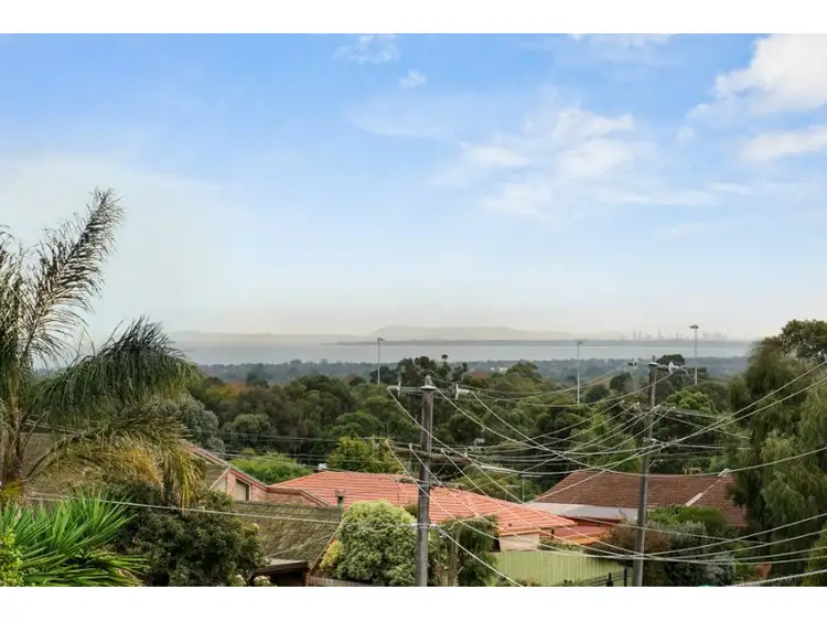 20 Bangor Drive, Frankston VIC 3199