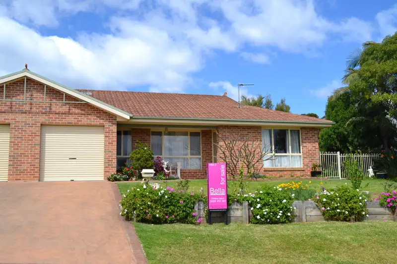Main view of Homely townhouse listing, 2/1 Combe Drive, Mollymook NSW 2539