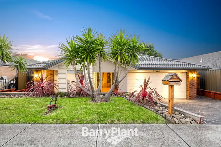 10 Caspian Chase, Pakenham VIC 3810