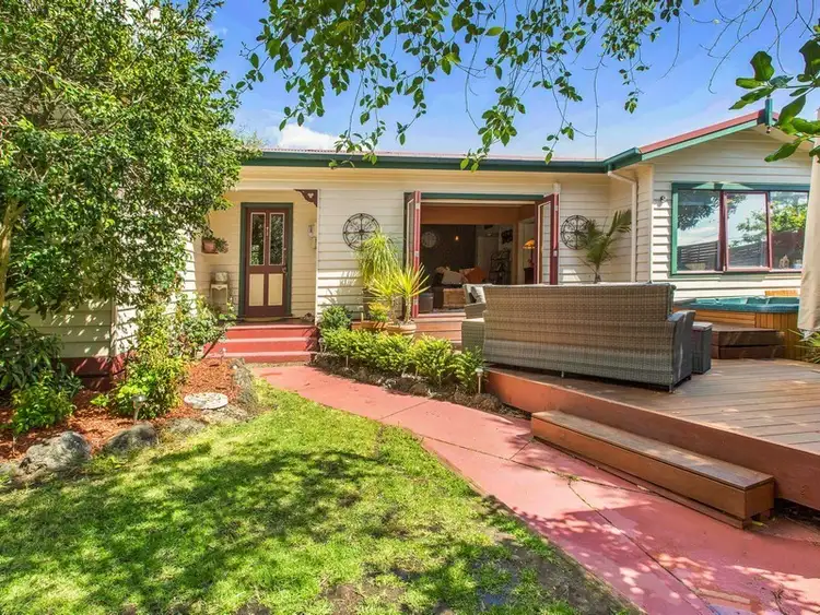 4 Bayview Road, Mornington VIC 3931
