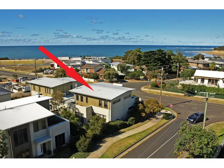 2F Darian Road, Torquay VIC 3228