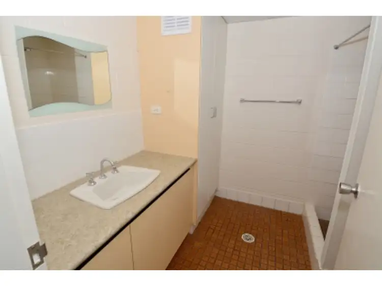 Seventh view of Homely unit listing, 4/16 Old Common Road, Belgian Gardens QLD 4810