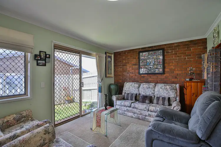 Sixth view of Homely unit listing, 2/5 Horrocks Crescent, Kearneys Spring QLD 4350