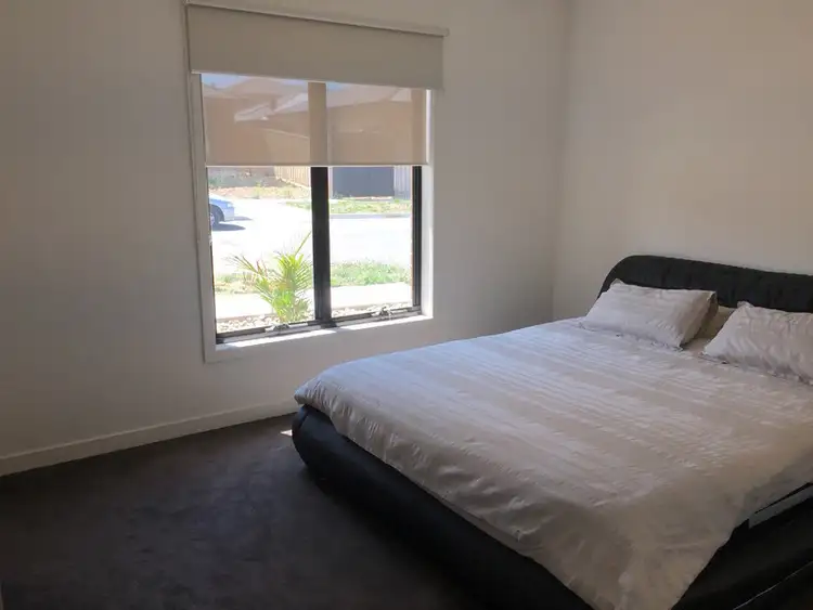 Sixth view of Homely house listing, 2 Bergamot Way, South Morang VIC 3752