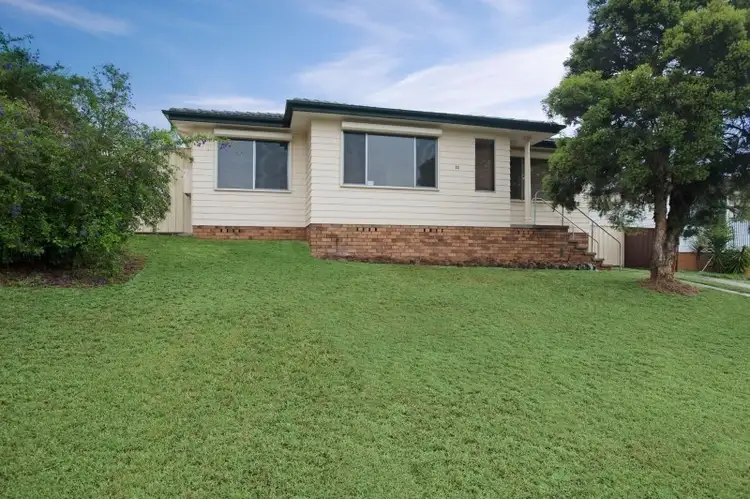 12 Unicomb Close, Rutherford NSW 2320