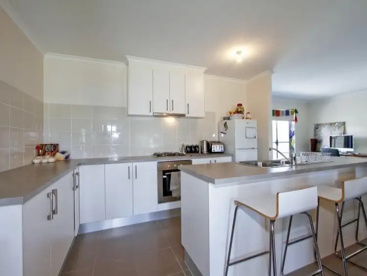 Fourth view of Homely townhouse listing, 1/6 Irwin Street, Wurruk VIC 3850