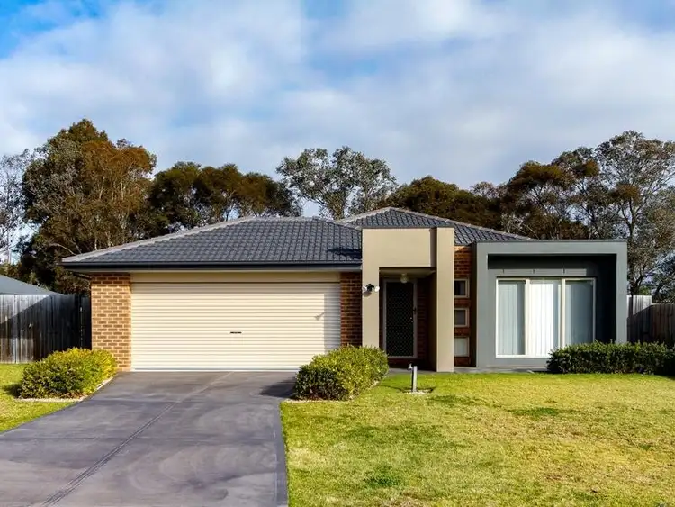 Second view of Homely house listing, 35 The Boulevard, Sale VIC 3850