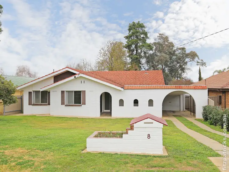 8 Walana Crescent, Kooringal NSW 2650