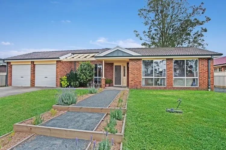 10 Burrowell Close, Raymond Terrace NSW 2324