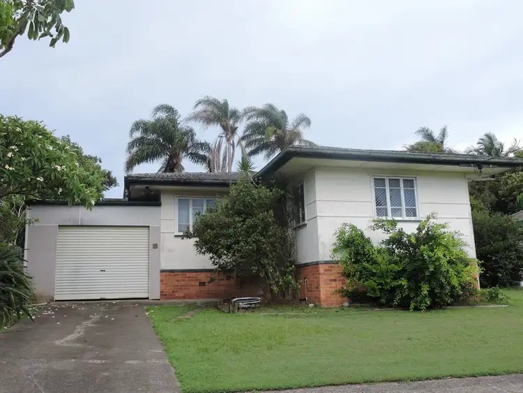 5 Horder Avenue, Labrador QLD 4215