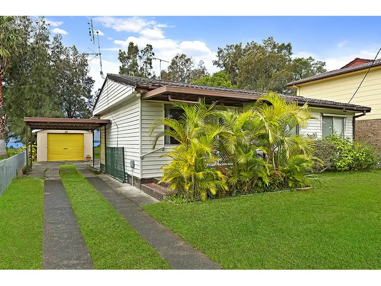 Second view of Homely house listing, 347 Lakedge Avenue, Berkeley Vale NSW 2261