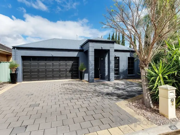 43 Windermere Crescent, Mawson Lakes SA 5095