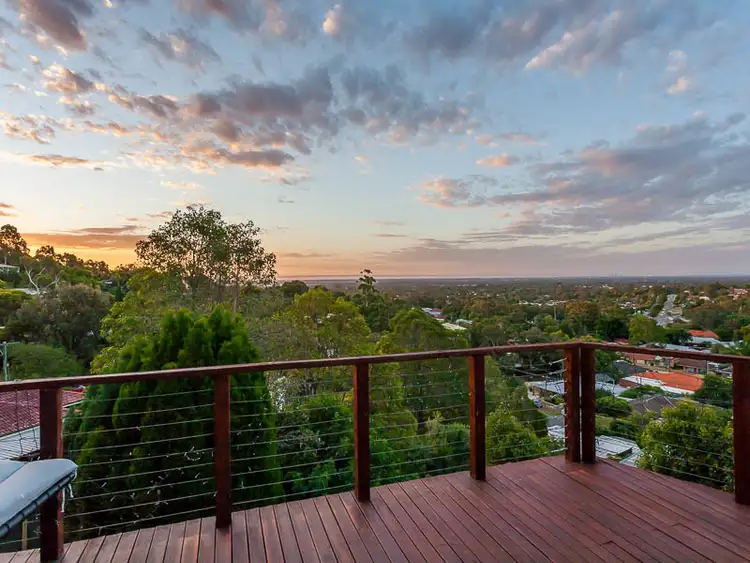 24 Emerald Place, Mount Richon WA 6112