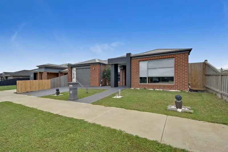 Main view of Homely townhouse listing, 15A Newry Drive, Traralgon VIC 3844
